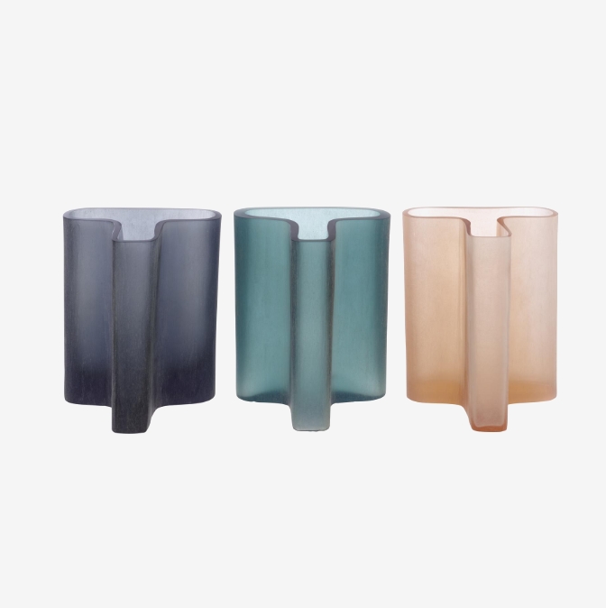 ligne roset | リーン・ロゼ公式サイト
